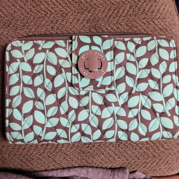 Vera Bradley Handbags - Vera Bradley Bradley Brown clutch